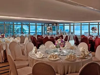 The Royal Pacific Hotel & Towers Hong Kong 4*,