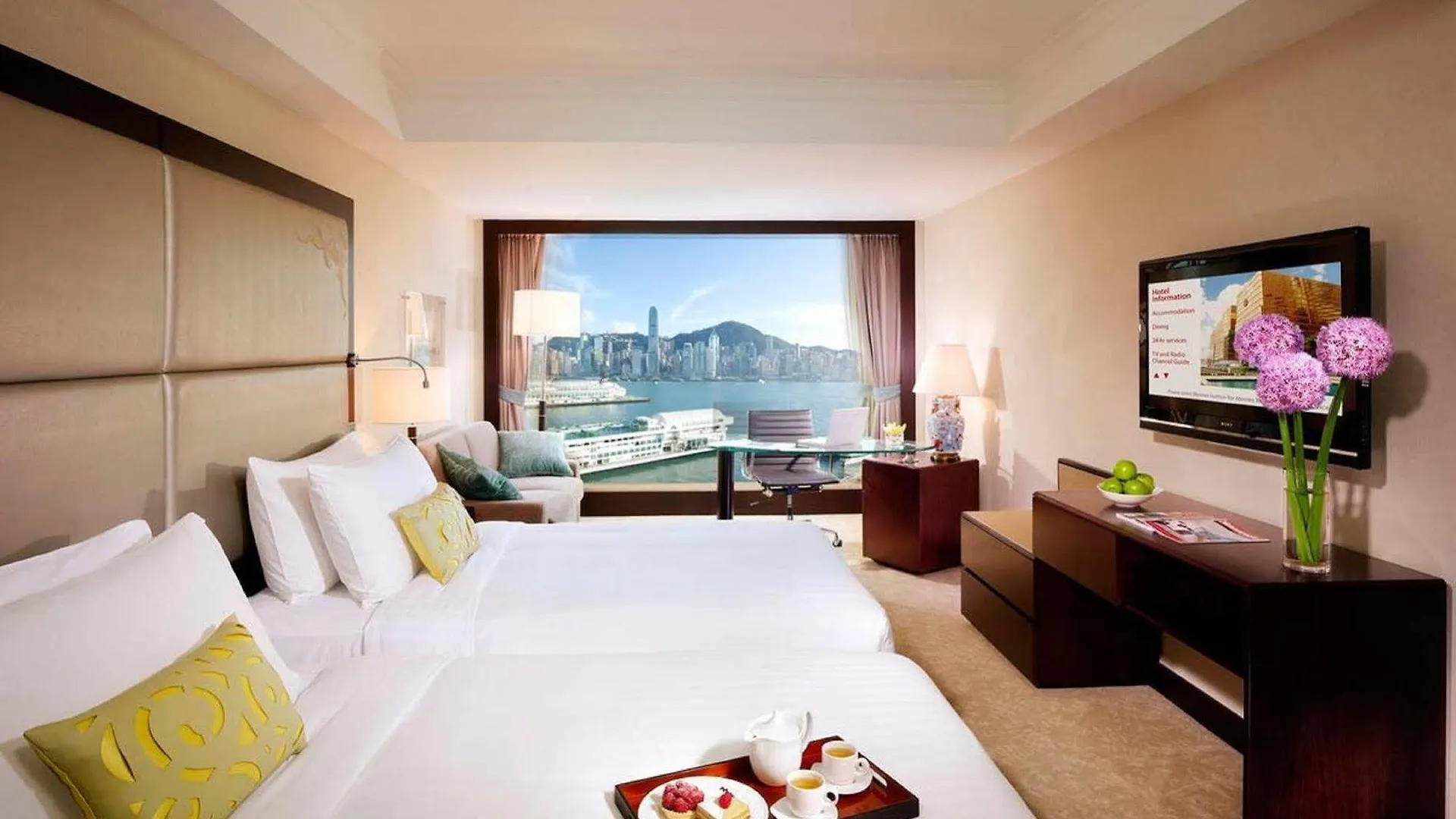 The Royal Pacific Hotel & Towers Hong Kong 4*,