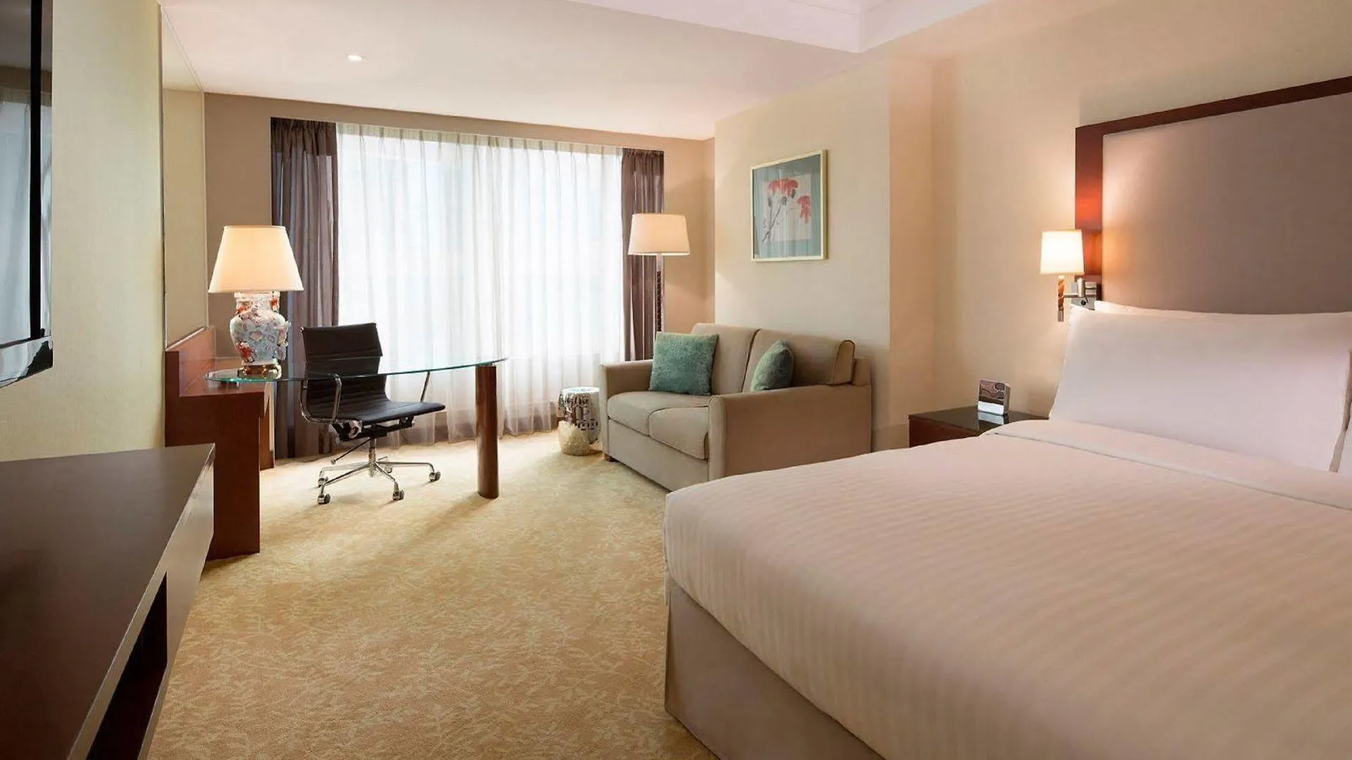 The Royal Pacific Hotel & Towers Hong Kong