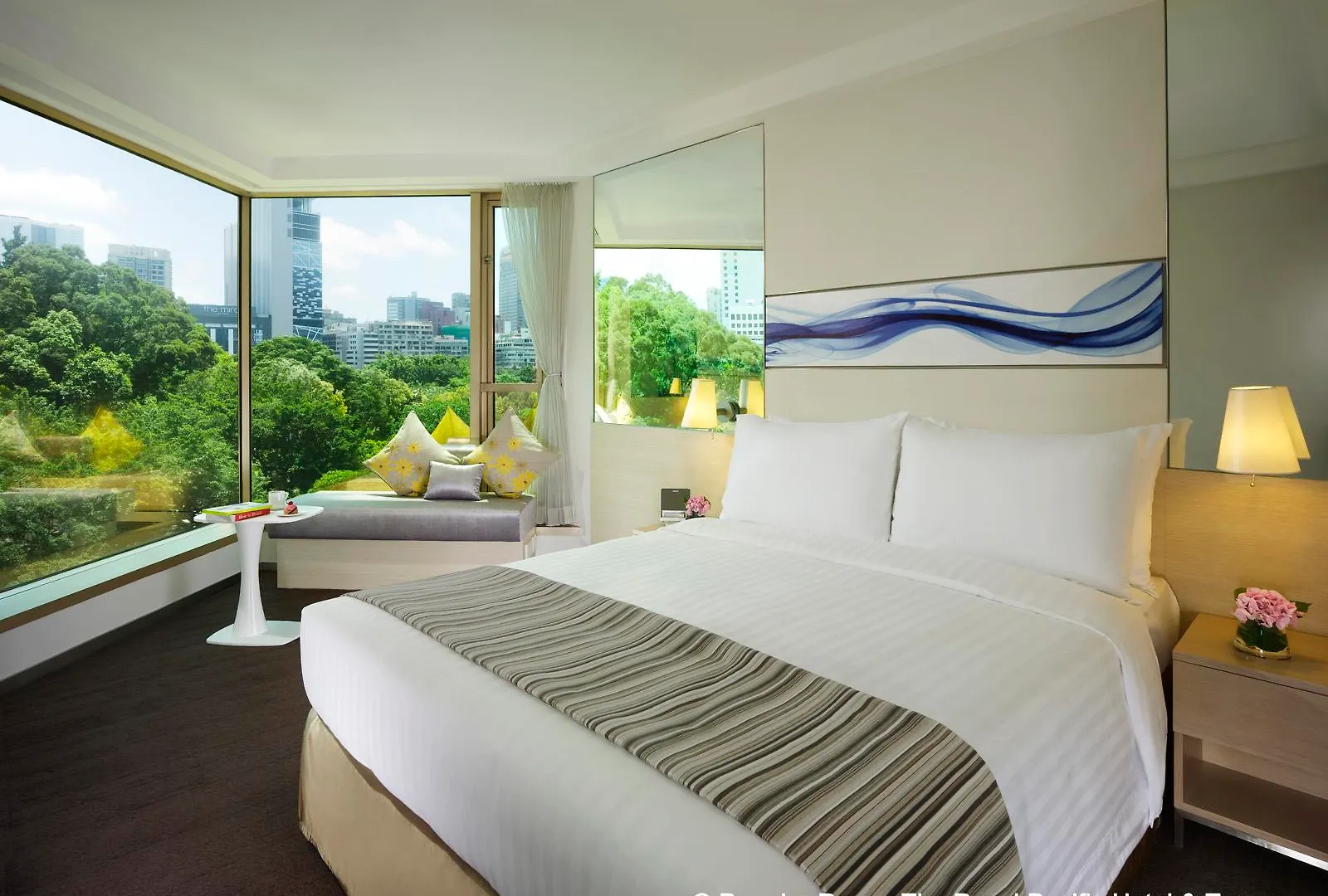 The Royal Pacific Hotel & Towers Hongkong 4*,  Chiny