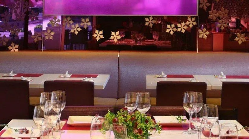 The Royal Pacific Hotel & Towers Hongkong