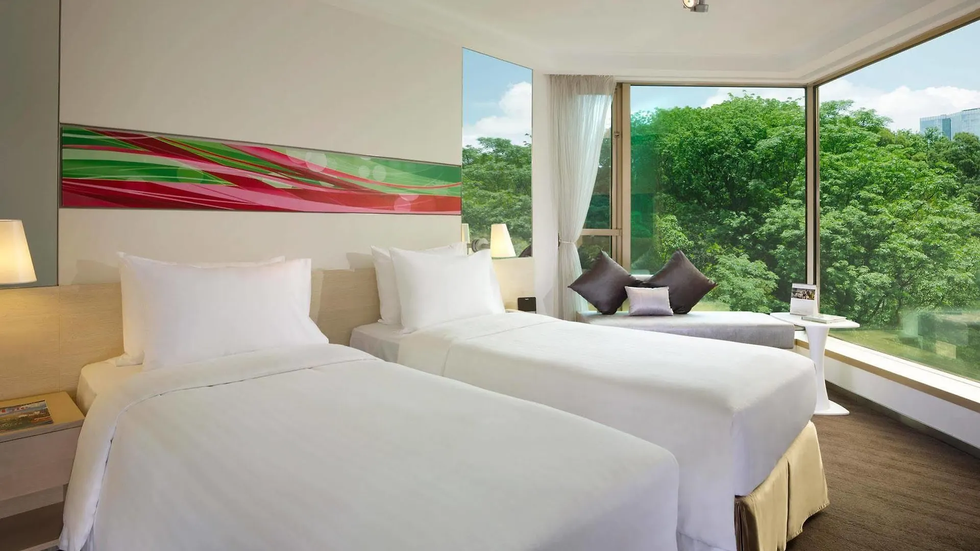 The Royal Pacific Hotel & Towers Hongkong Chiny